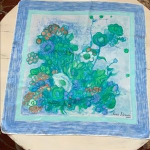 Beautiful Jean Desses Paris Scarf 🌻Offers Welcome